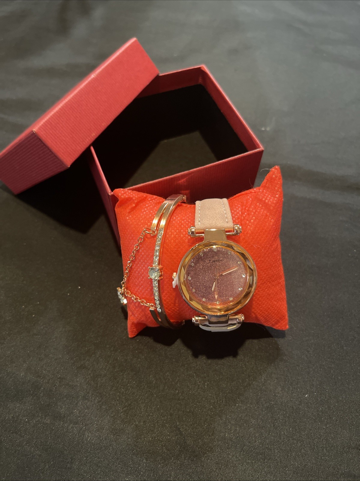 Copper Colored Watch With Bracelet As Pictured New Without Tag Great Gift Idea😍