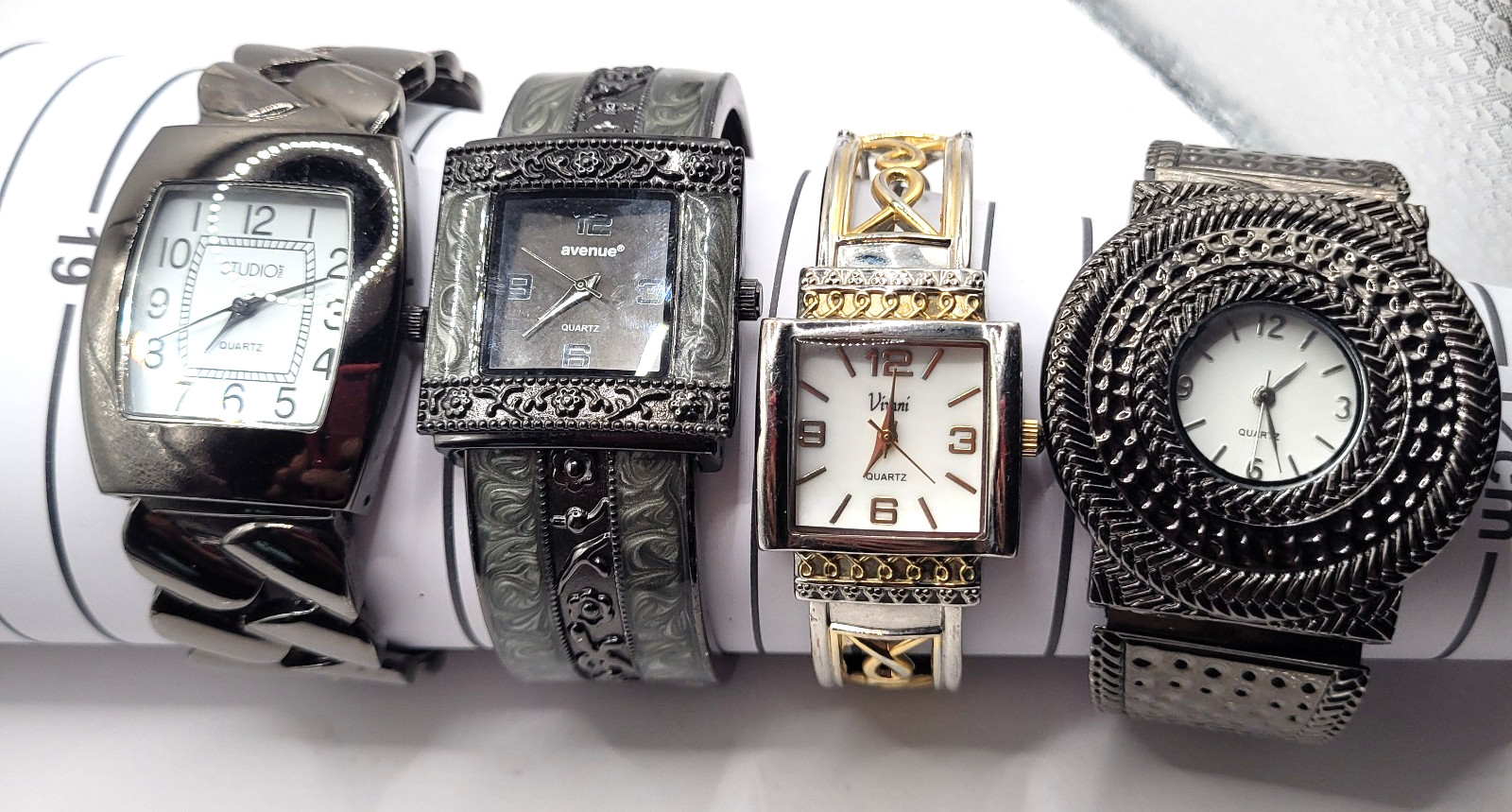 Watch Wrist Lot of 4 Quartz Vivani Avenue Studio Cuffs
