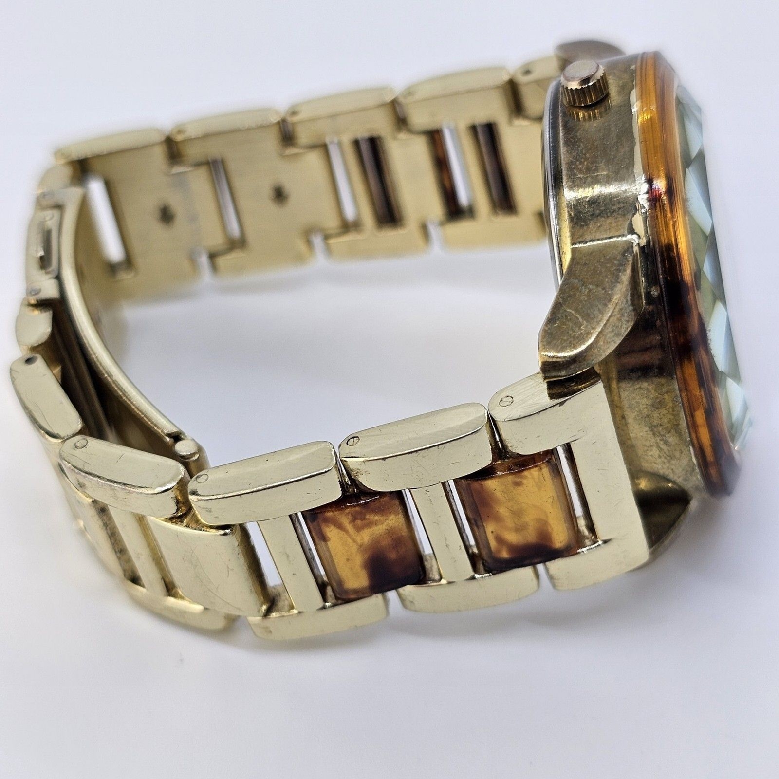 Women’s Watch 38MM Gold Dial Multiclor Case Bracelet 5.75″ Wrist New Battery