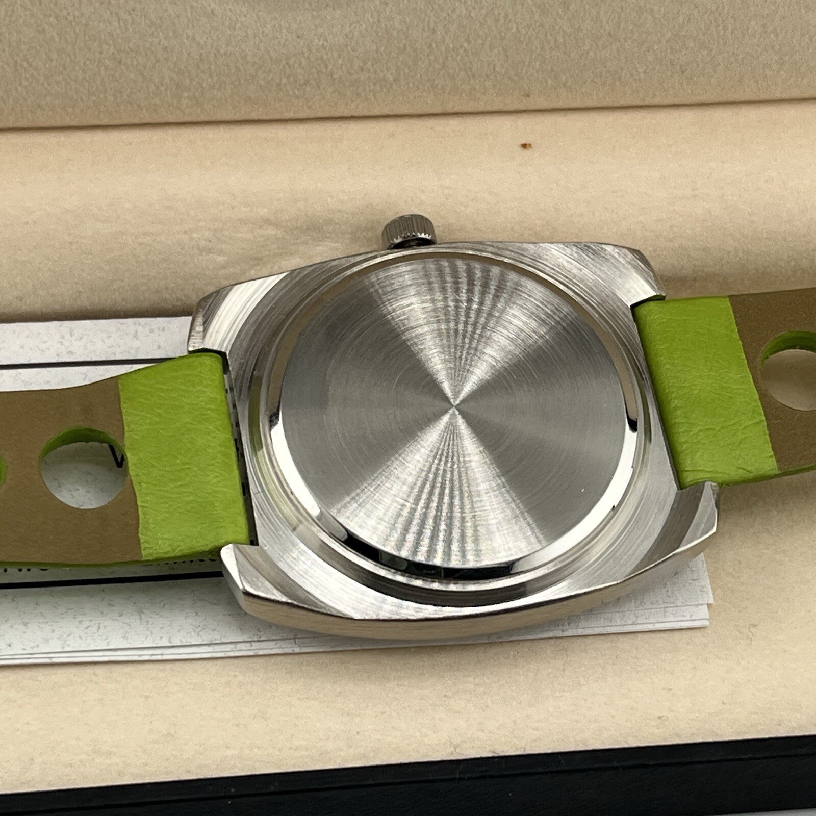 Pedre Since 1944 Women’s Quartz Wrist Watch Green