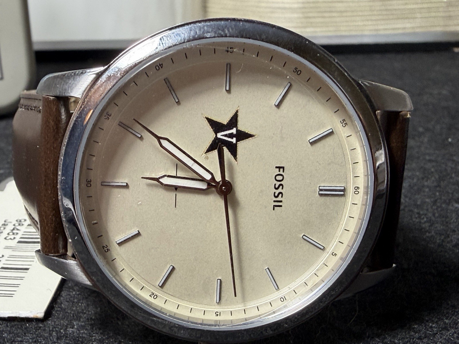 Fossil Minimalist Three-Hand Brown Leather Watch Model FS5439 Needs Battery