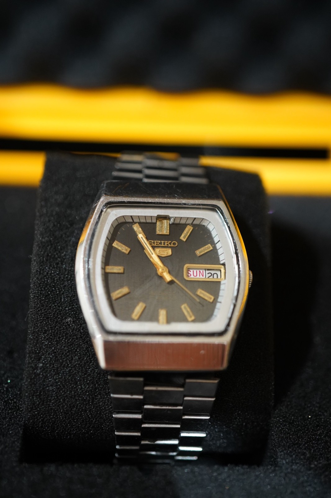 Seiko 5 6309-8670 Vintage Automatic 17 Jewels TV-case Day/Date – Fully Serviced