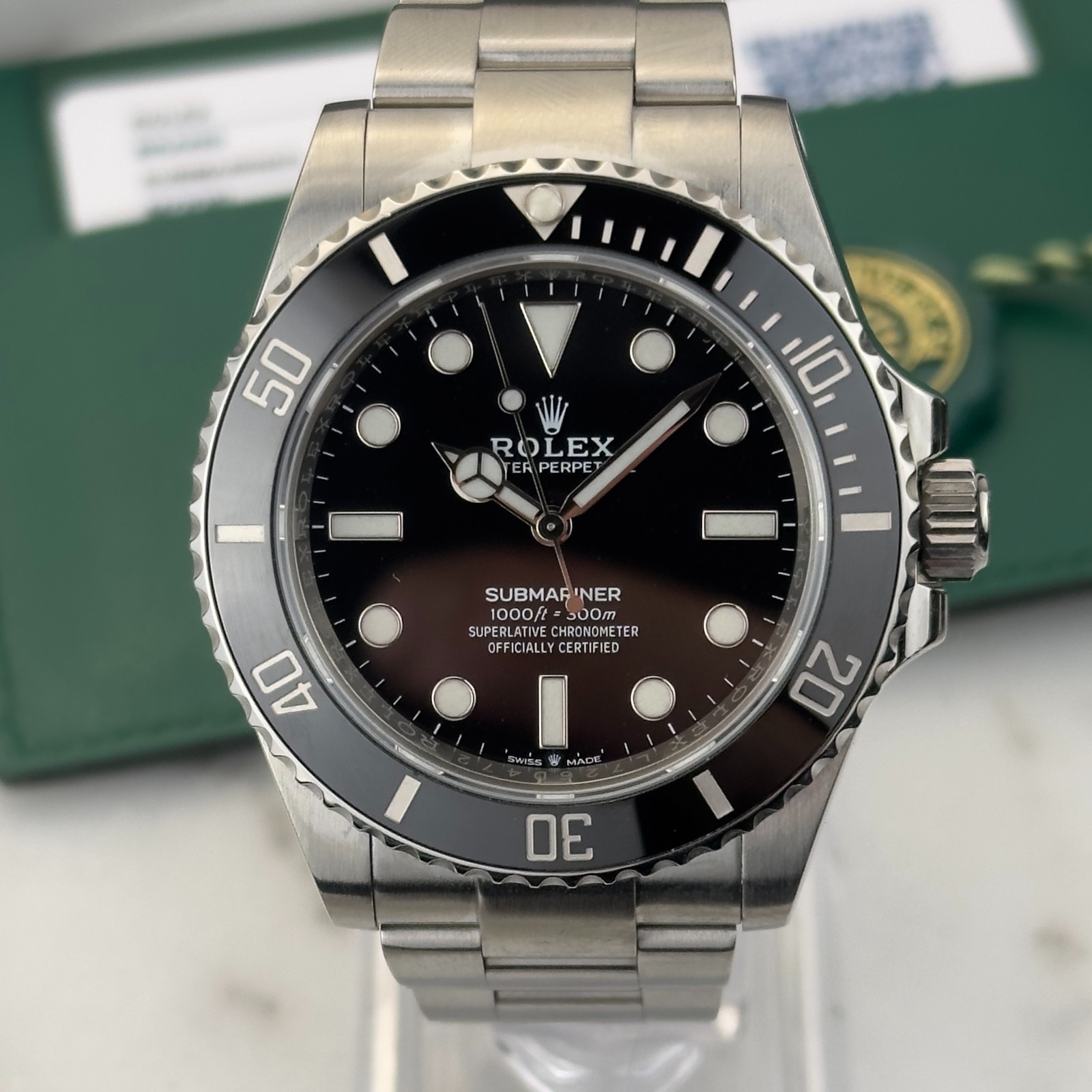 Rolex Submariner No Date Steel Luxury Watch 124060 41mm Black Dial Books Hangtag
