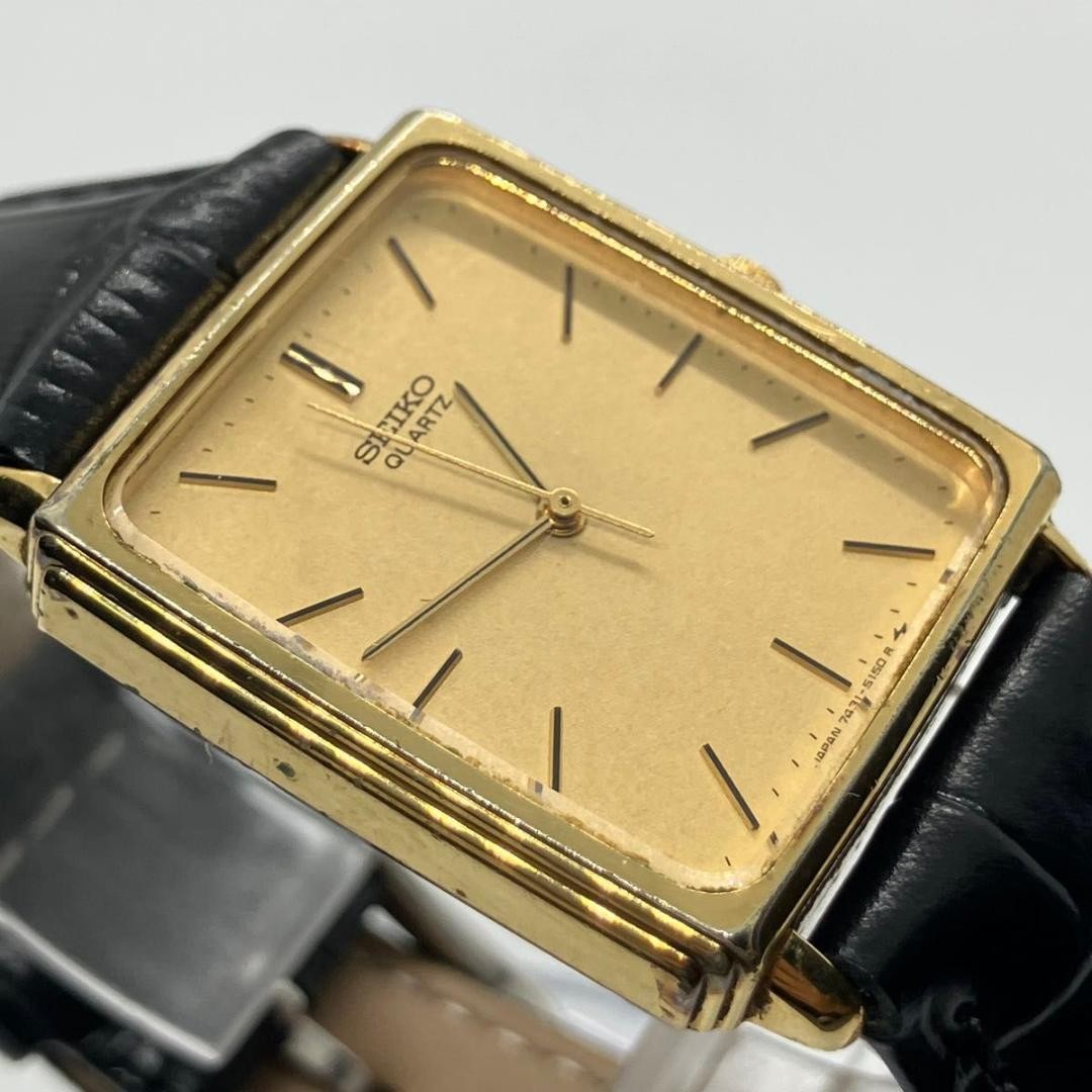 Excellent Condition Working SEIKO Quartz Men s Wristwatch Square Gold Dial