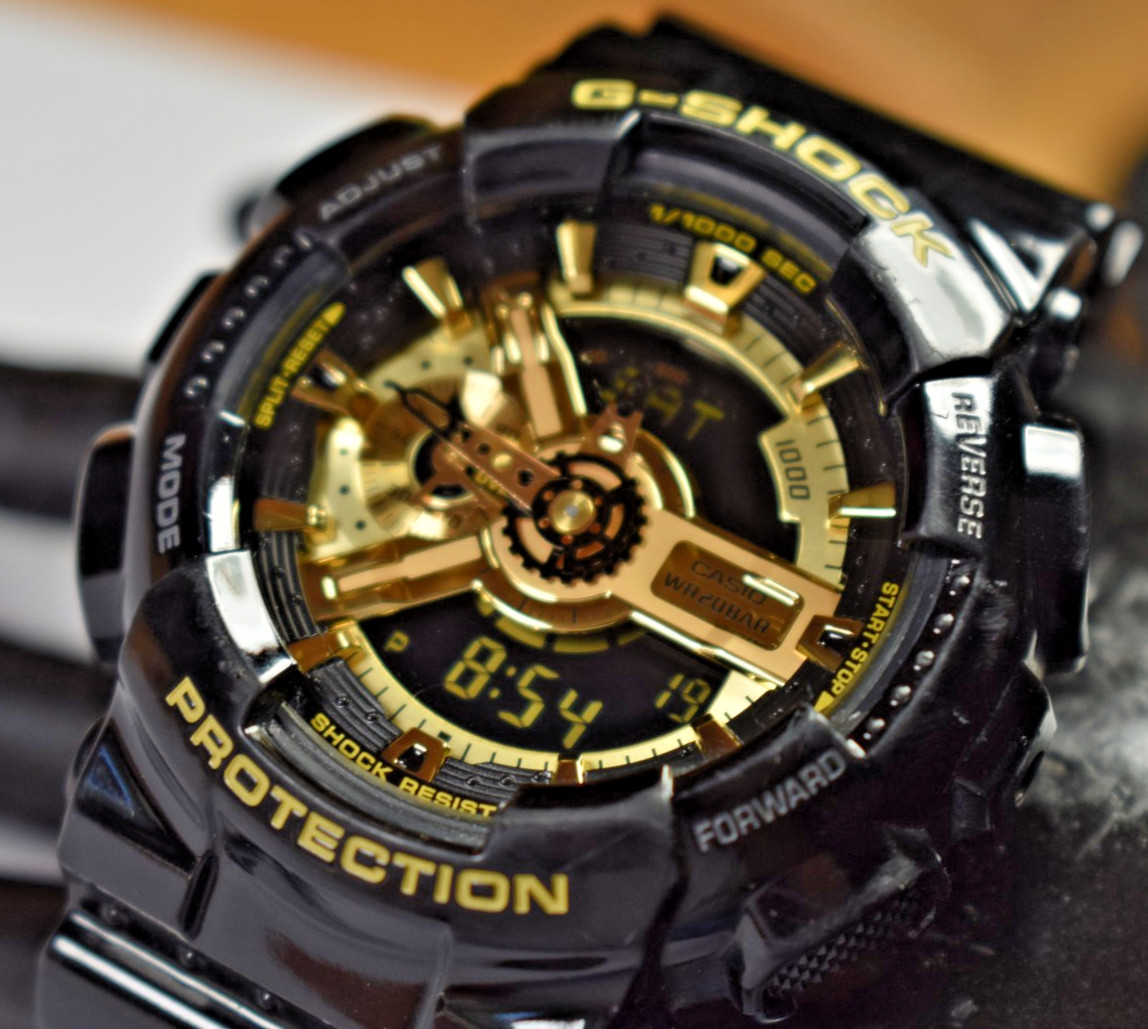 Casio G-SHOCK GA-110GB (5146) Men’s Black/Gold Ana/Digi Watch NEW BATTERY!