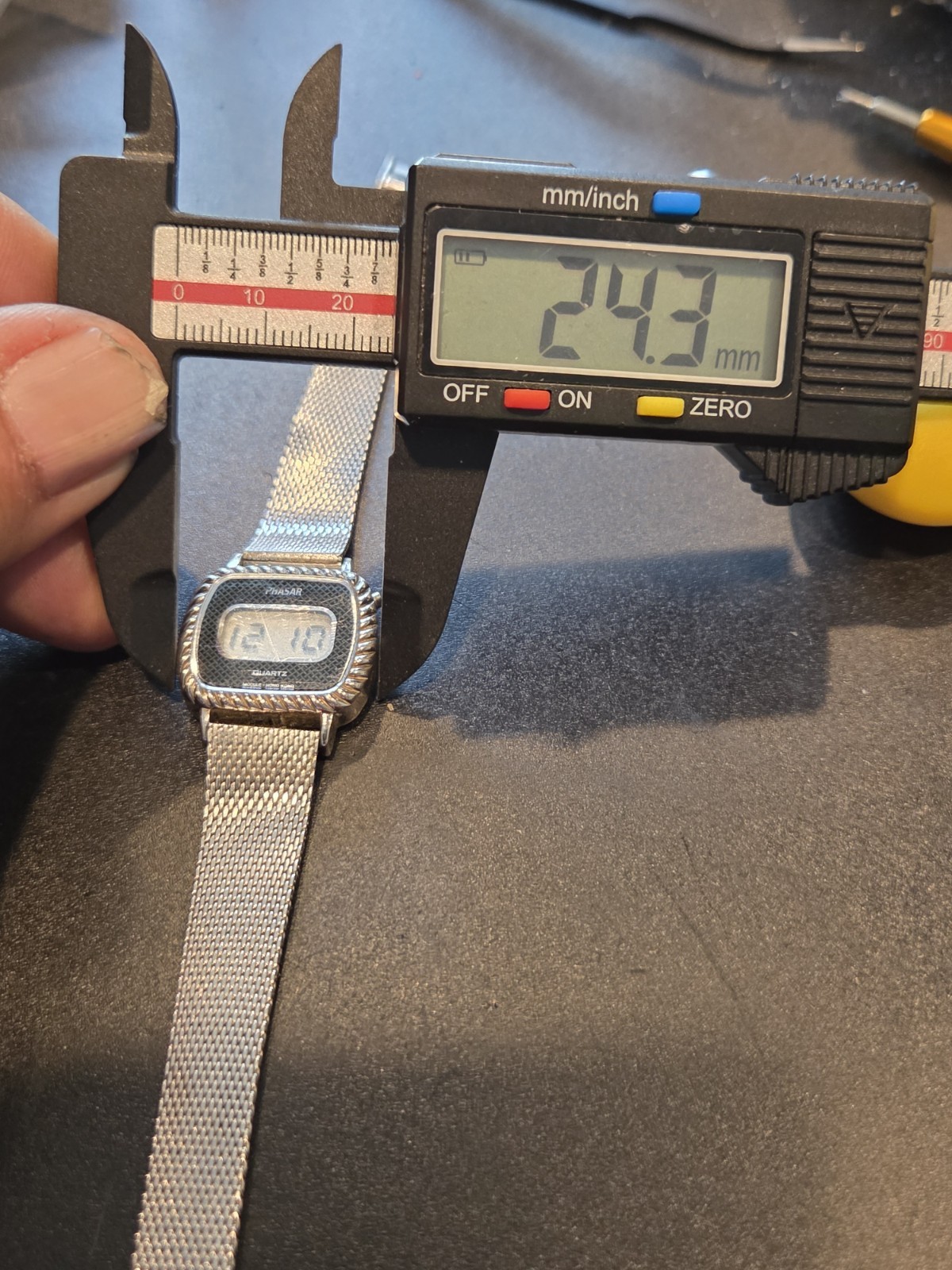 Phasar Digital Watch Sears Roebuck Silver Mesh Bracelet New Battery Works C70