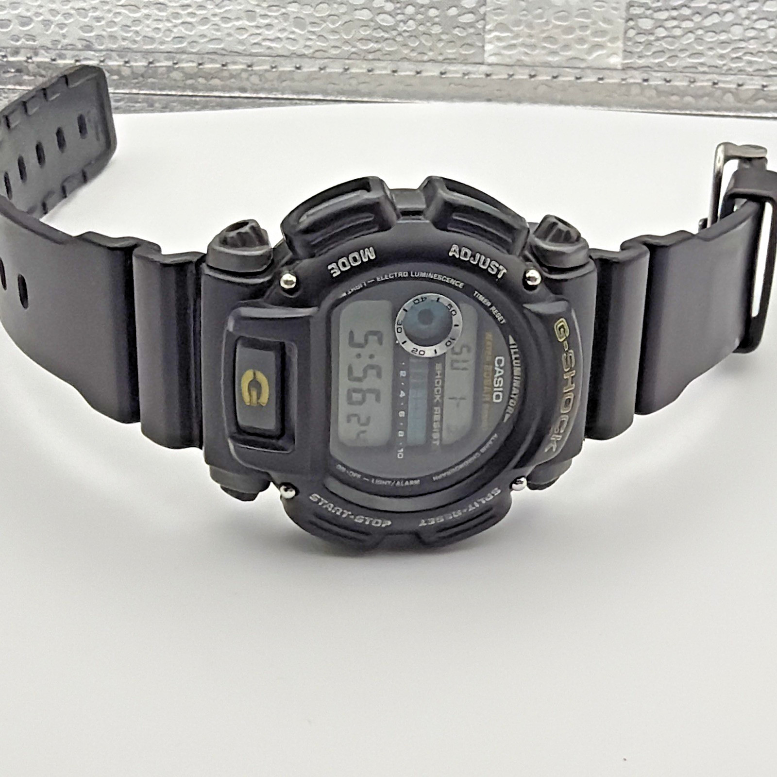 Casio G-Shock DW-9052 Digital Quartz Watch Black/Gray Resin 200m Shock Resist