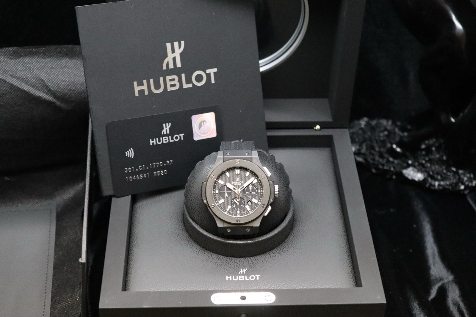 Hublot Big Bang Black Magic Black Carbon Fiber Dial Ceramic B&P 301.CI.1770.RX