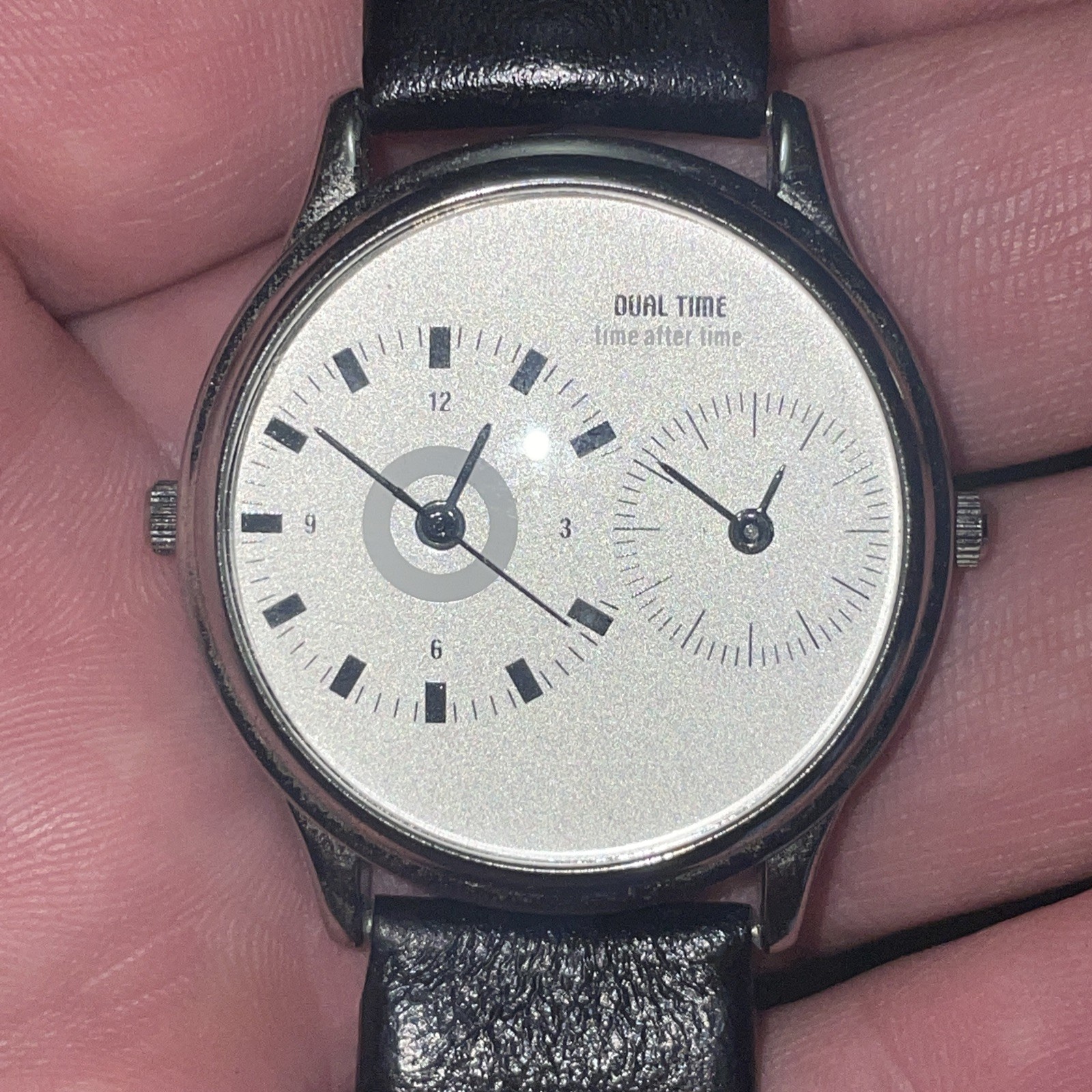 Don Simmons Seiko Dual Time Quartz Watch Black Leather Band 35mm Case