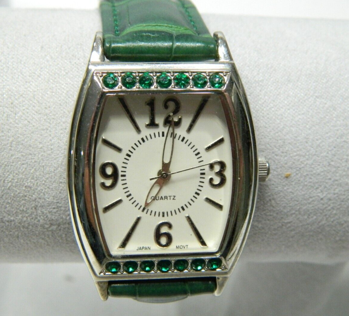 Beautiful Emerald Green band and stone silver tone Lady’s wristwatch/watch