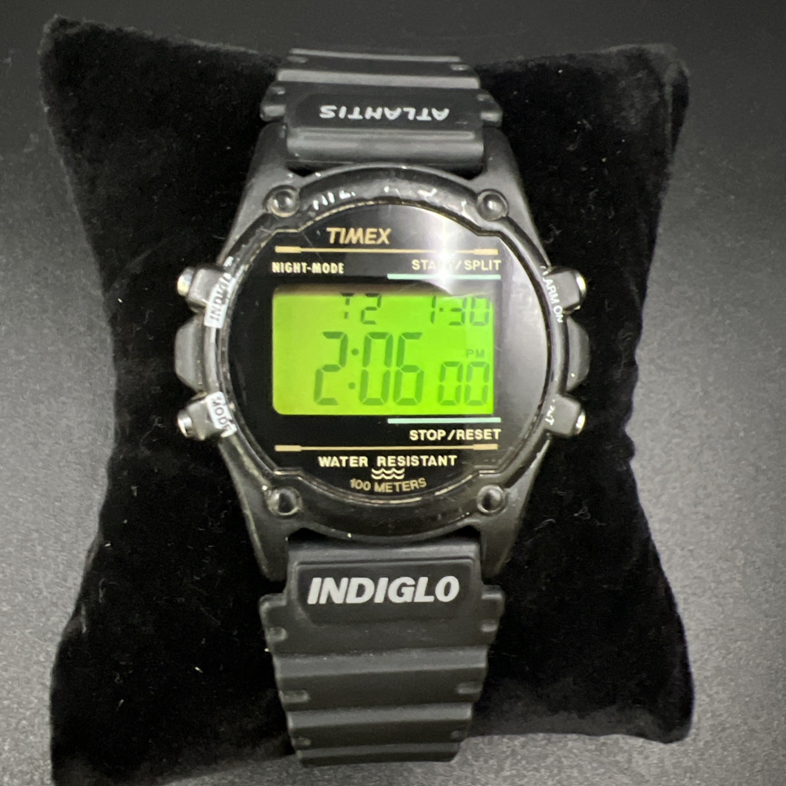 TIMEX ATLANTIS 100 DIGITAL 39mm VTG 10.25” Watch 745 W4 Works Great New Battery