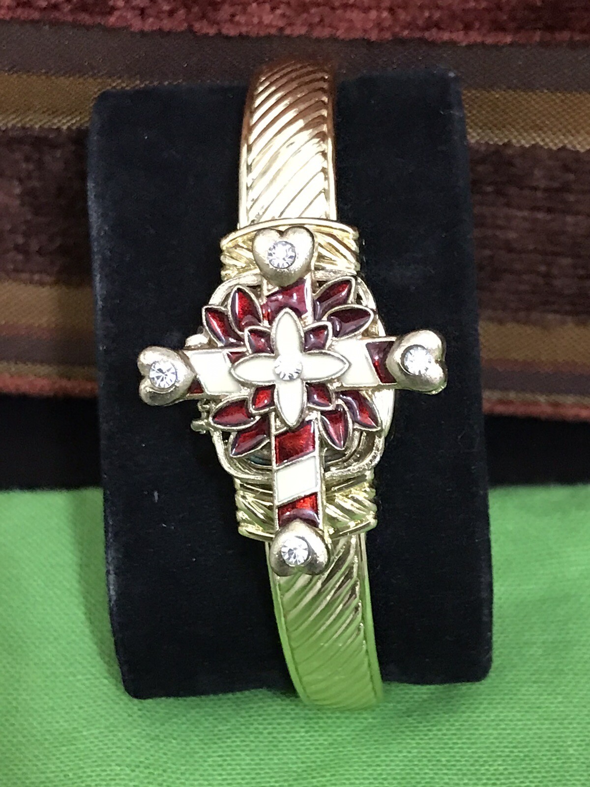 VTG Accutime Christmas Poinsettia Hidden Watch Cuff Bracelet Gold Tone Enamel