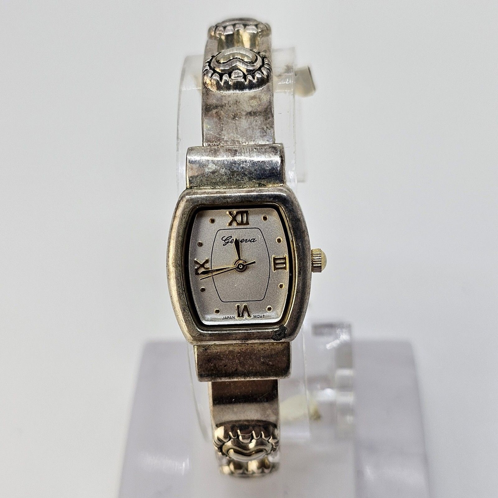 Geneva Watch Women 20MM Gray Tone Heart Open Cuff Band 5.5″ Wrist New Battery
