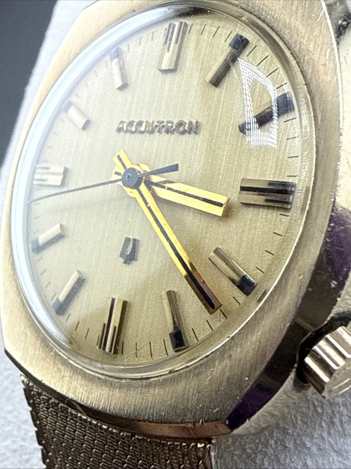 1970s Vintage Bulova Accutron Wood Grain Dial 10k Filled Case Just Serviced