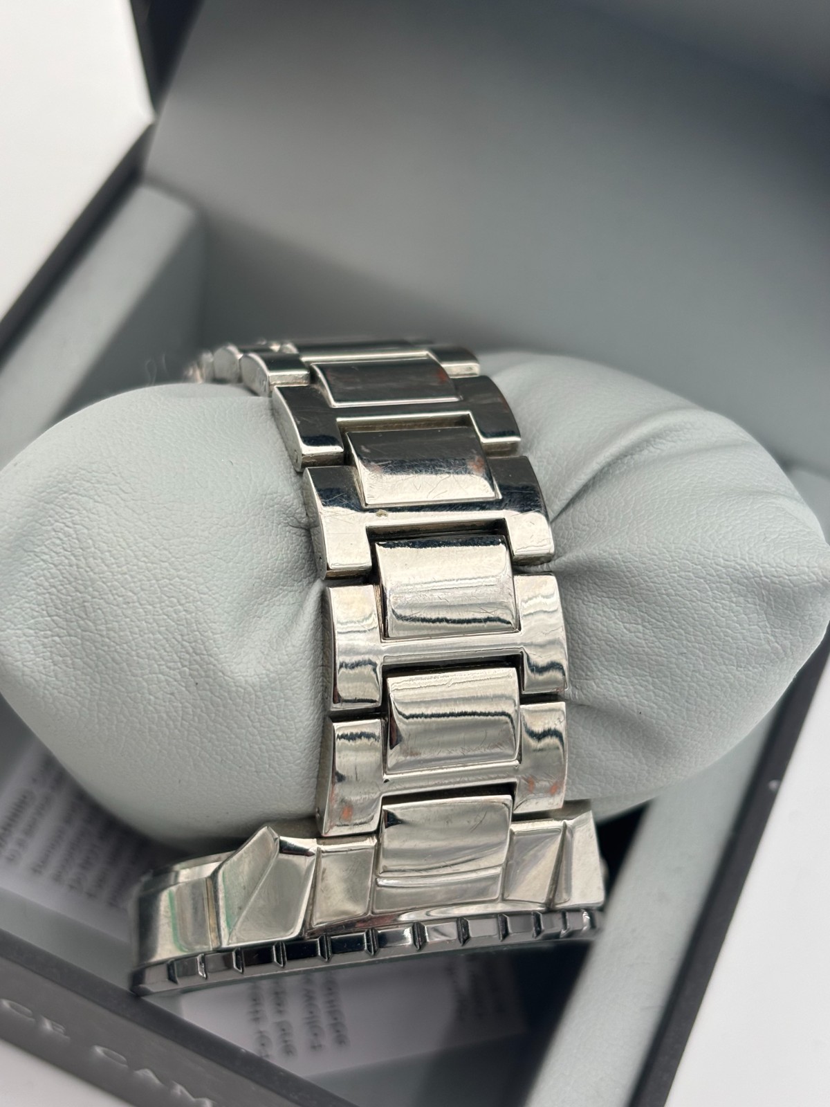 VINCE CAMUTO MEN’S WATCH