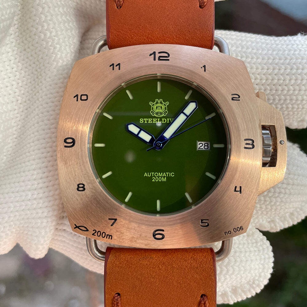 STEELDIVE SD1935S — Limited Edition Solid Bronze Dive Watch With Serial Number
