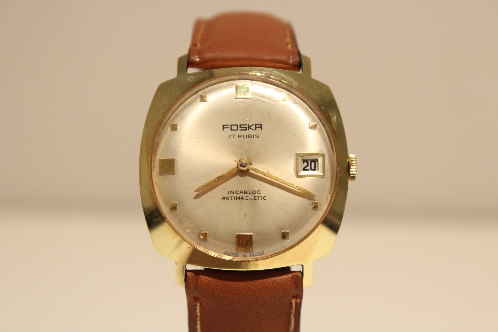 VINTAGE CLASSIC LUXURY SWISS MEN’S GOLD PLATED MECHANICAL WATCH “FOSKA” 17J