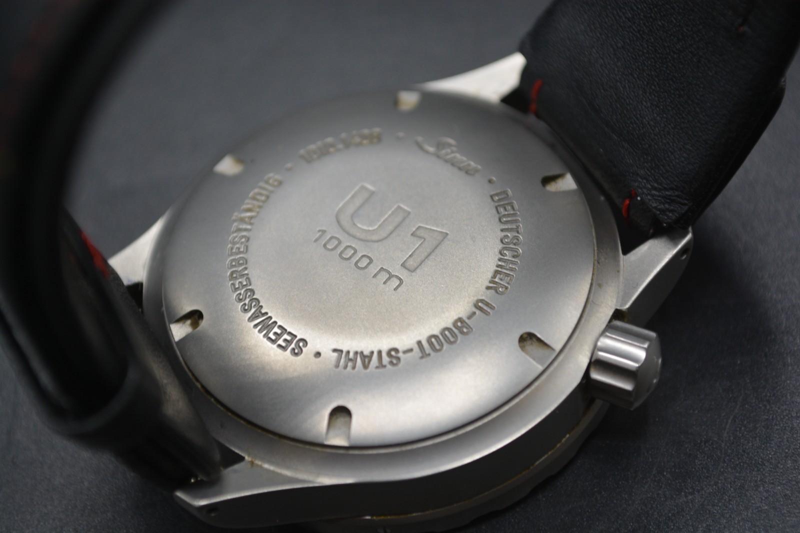 Sinn U1 Dive Watch *Pre-owned* FREE SHIPPING
