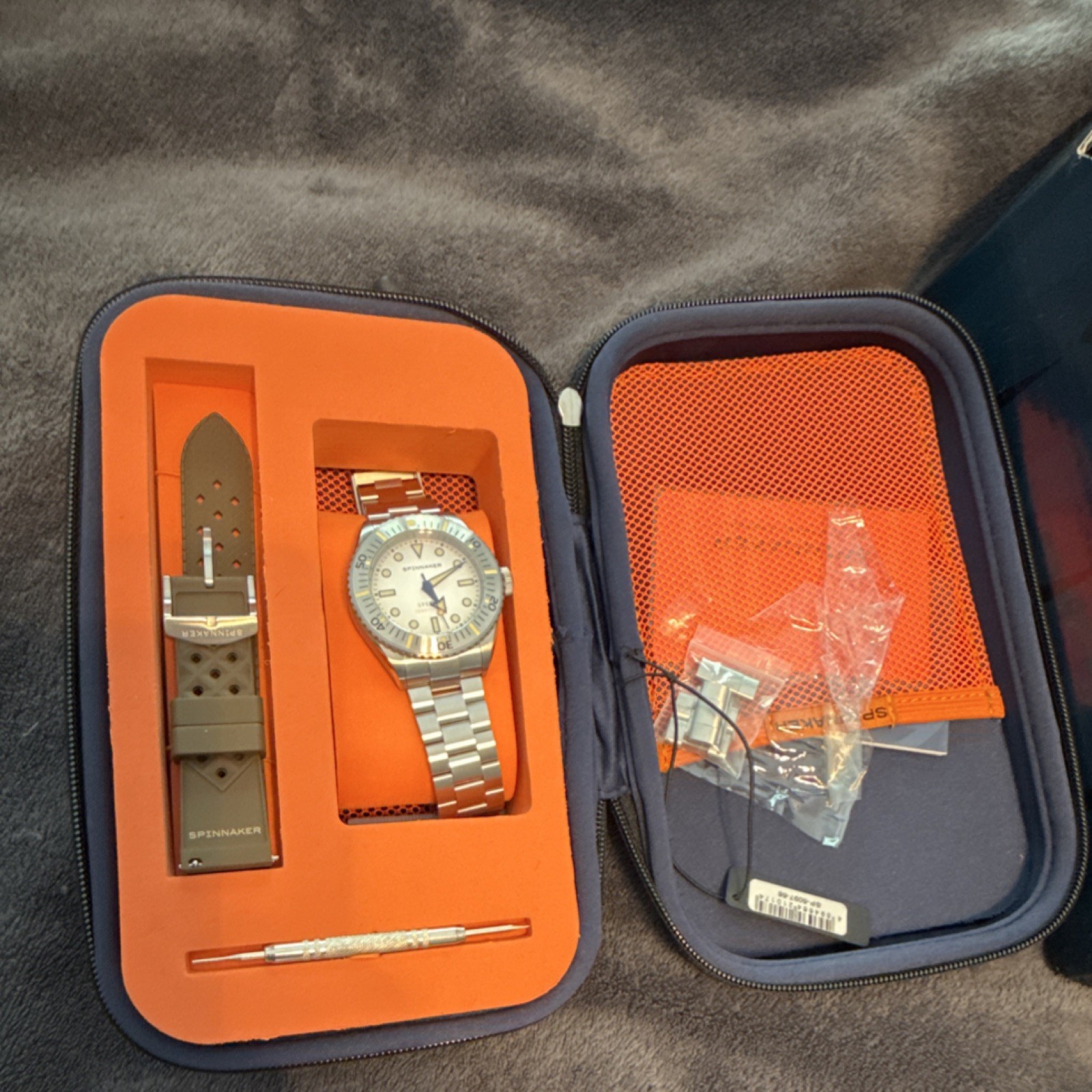 Spinnaker Automatic Diver Watch Blue Bezel Date Stainless Steel w/ Case