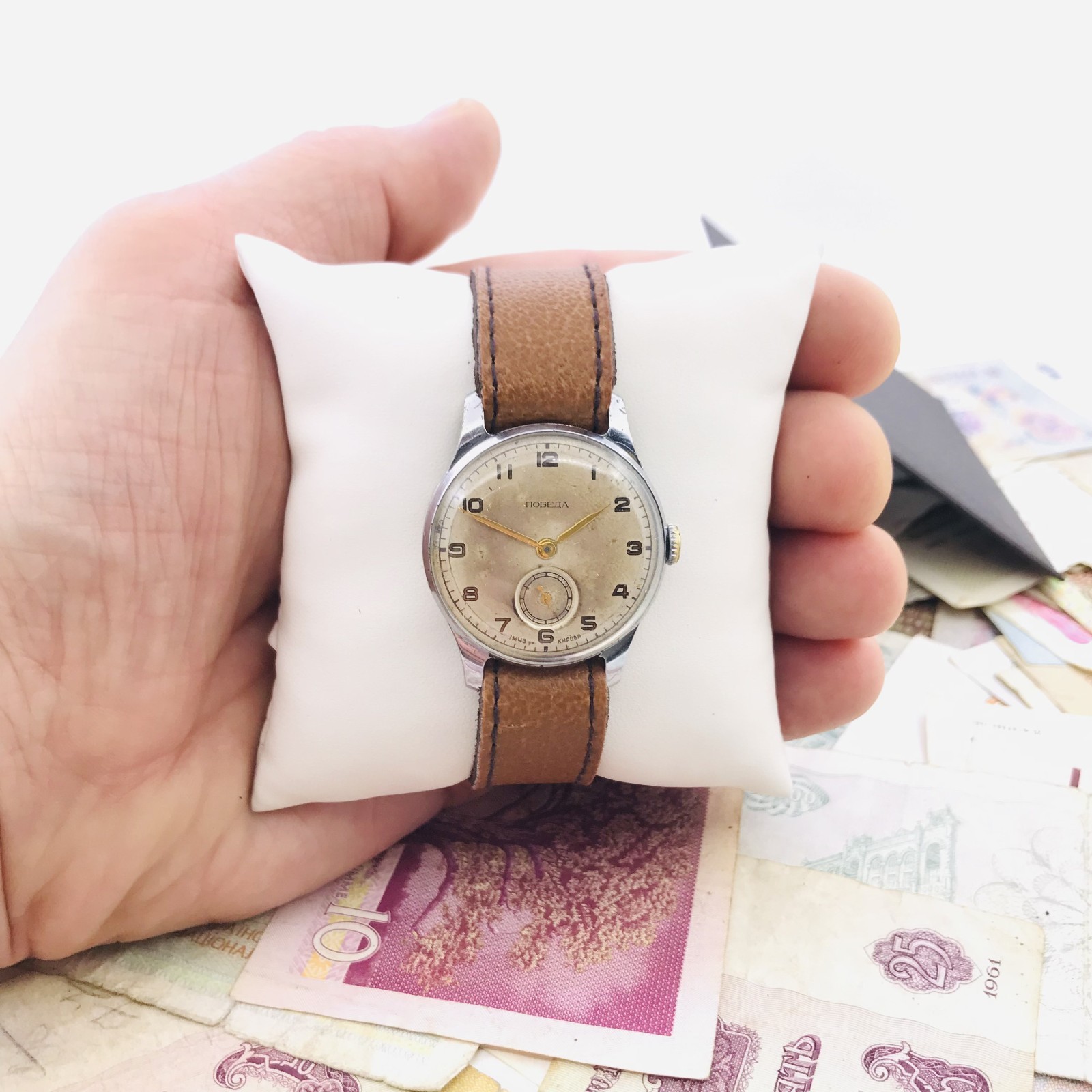 Pobeda 1MChZ Kirova 15 J Vintage Mechanical Watch Ivory Patina 4-52 USSR 1952