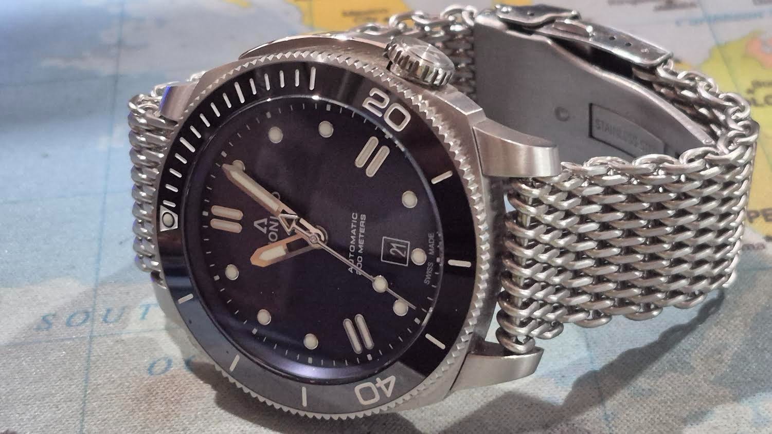 Anomino Nautilo rare 46mm