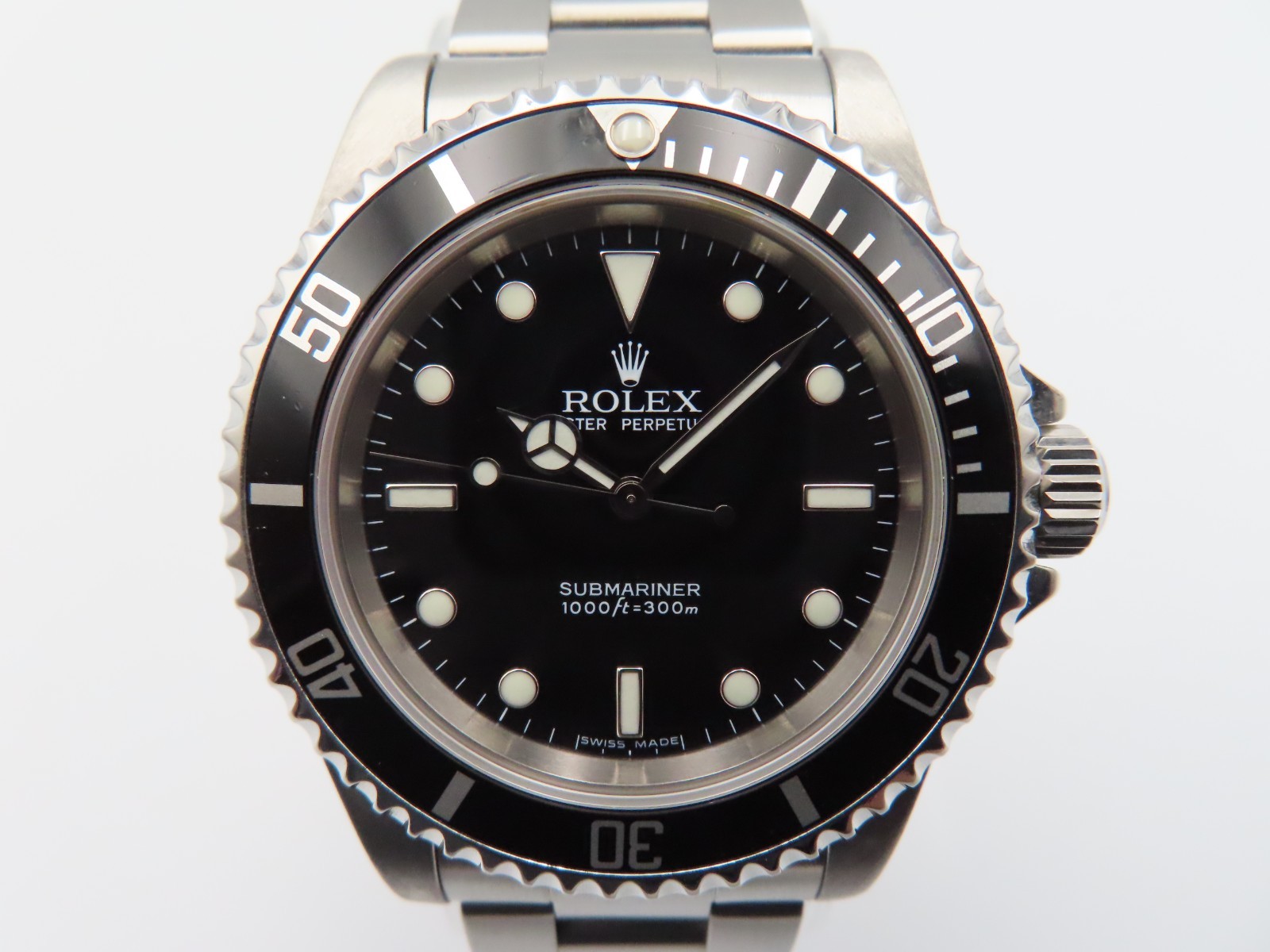2005 Rolex Submariner No Date 14060N Men’s 40mm Automatic Wristwatch – D Serial