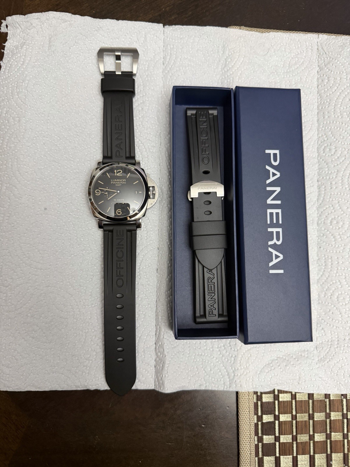 Panerai 24mm Black Rubber Strap Band w/ 22mm stainles Steel Deployant Clasp