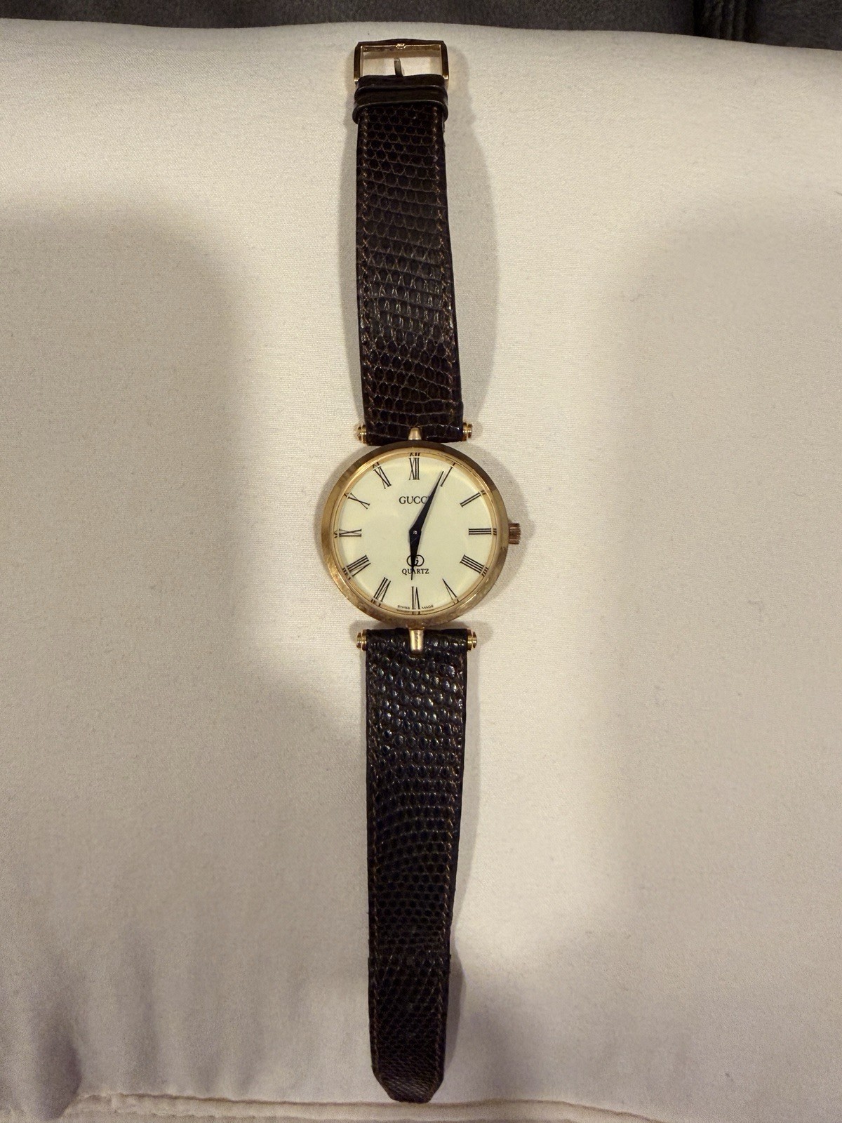 Vintage “Near Mint” Gucci 2000M Roman Gold Dial STACK Men’s Quartz Watch.
