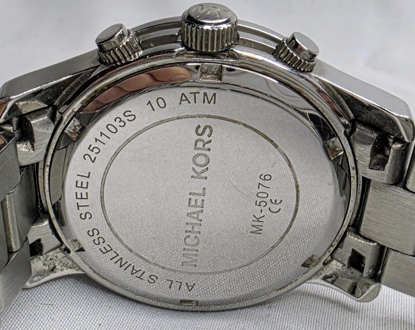 Michael Kors Ladies Silver Chronograph Stainless Wristwatch MK-5076 New Battery