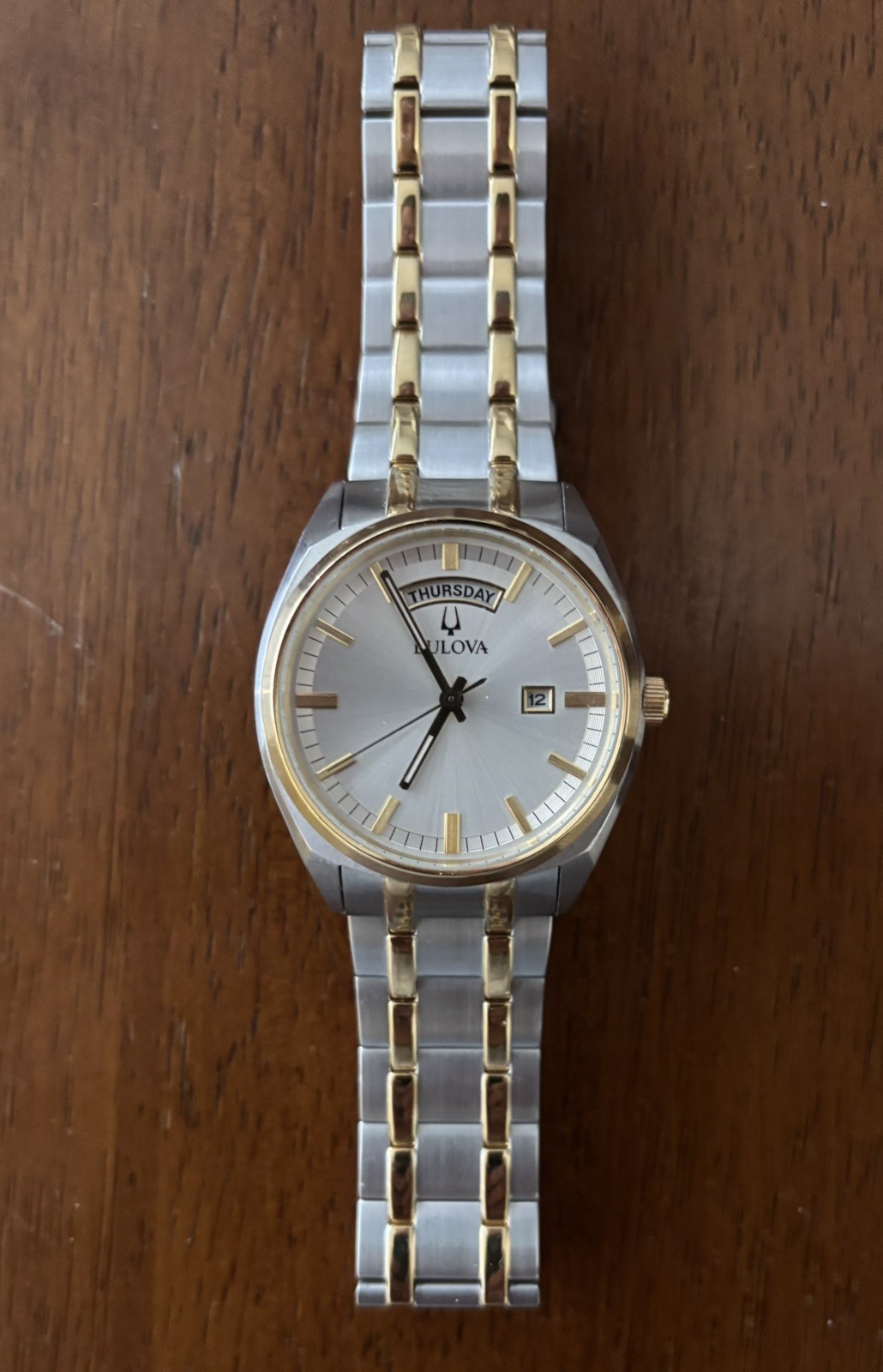 Bulova Men’s Surveyor Day Date Indicator Silver Gold Quartz Watch 39MM 98C127