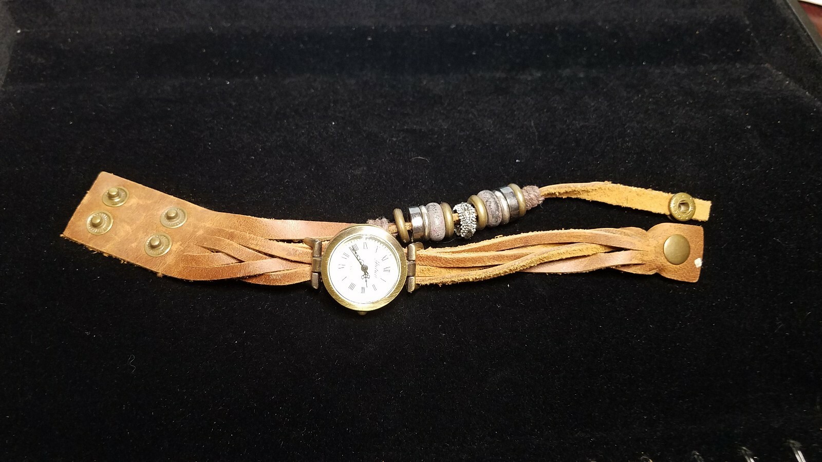 Women’s Yulan Quartz Bracelet Watch Analog