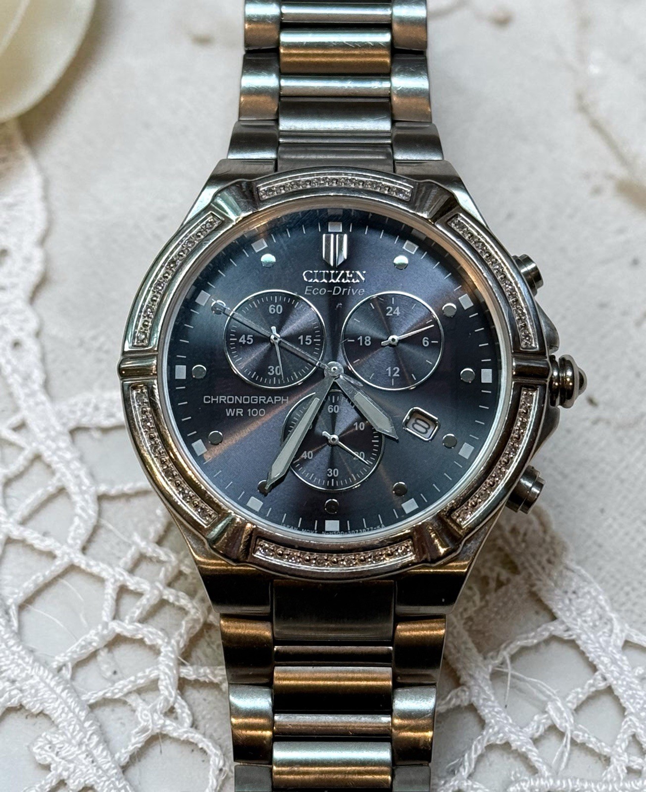 Citizen Eco-Drive H500 Mens Stainless Steel Chronograph Wristwatch 40 mm