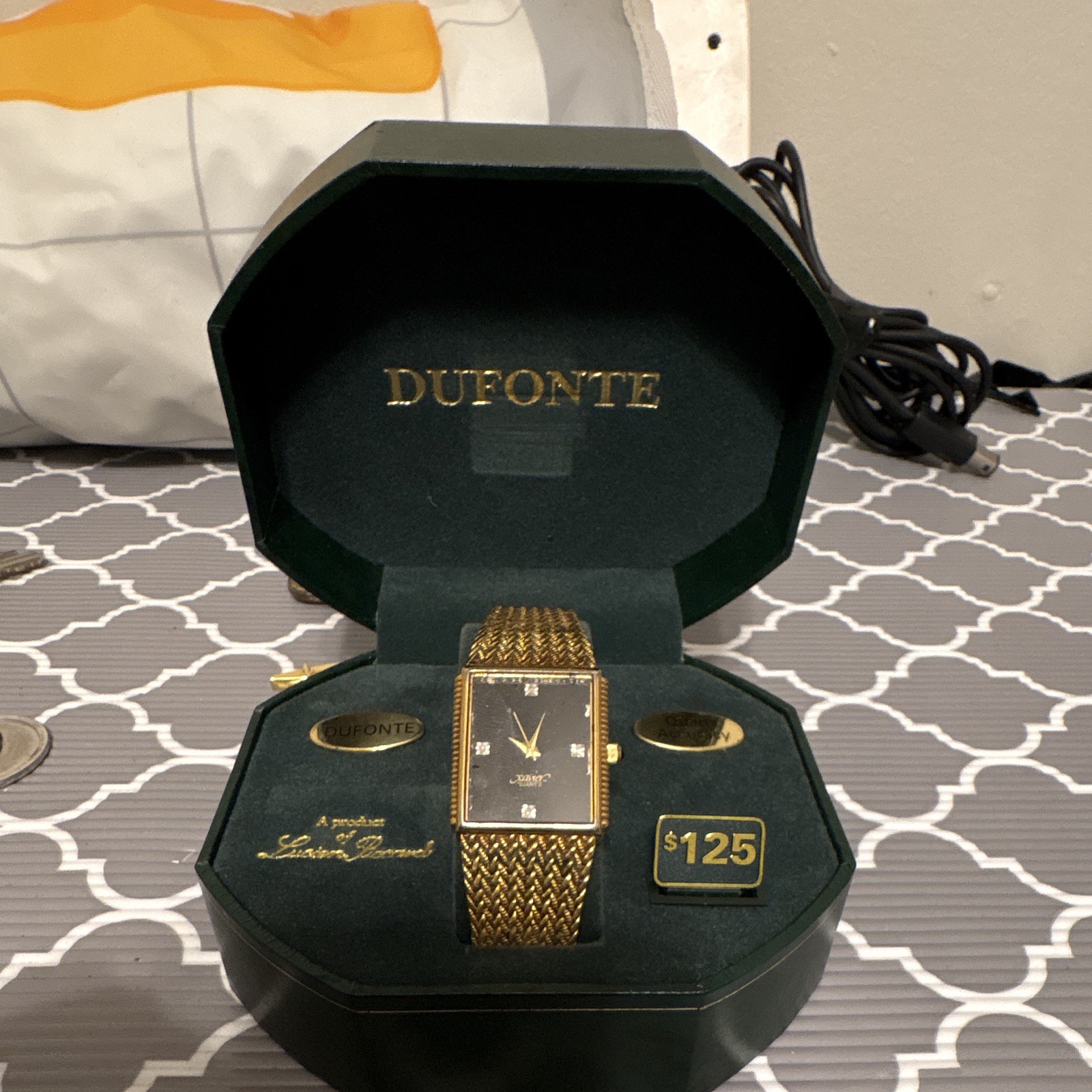 Dufonte Women’s Quartz Analog Rectangular Gold-Tone Bracelet Black Dial w/Box