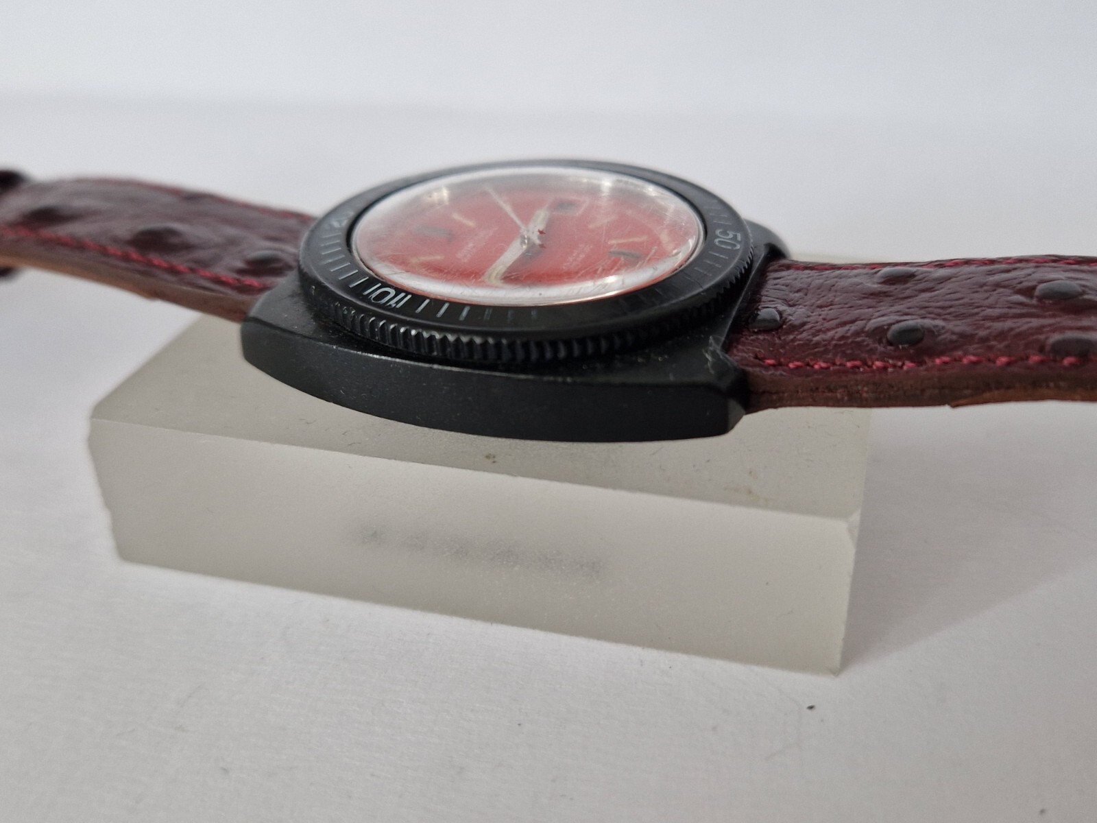 Mirexal Superautomatic Diver – Red Dial -Black Base Fiberglass- Ref C 757.373