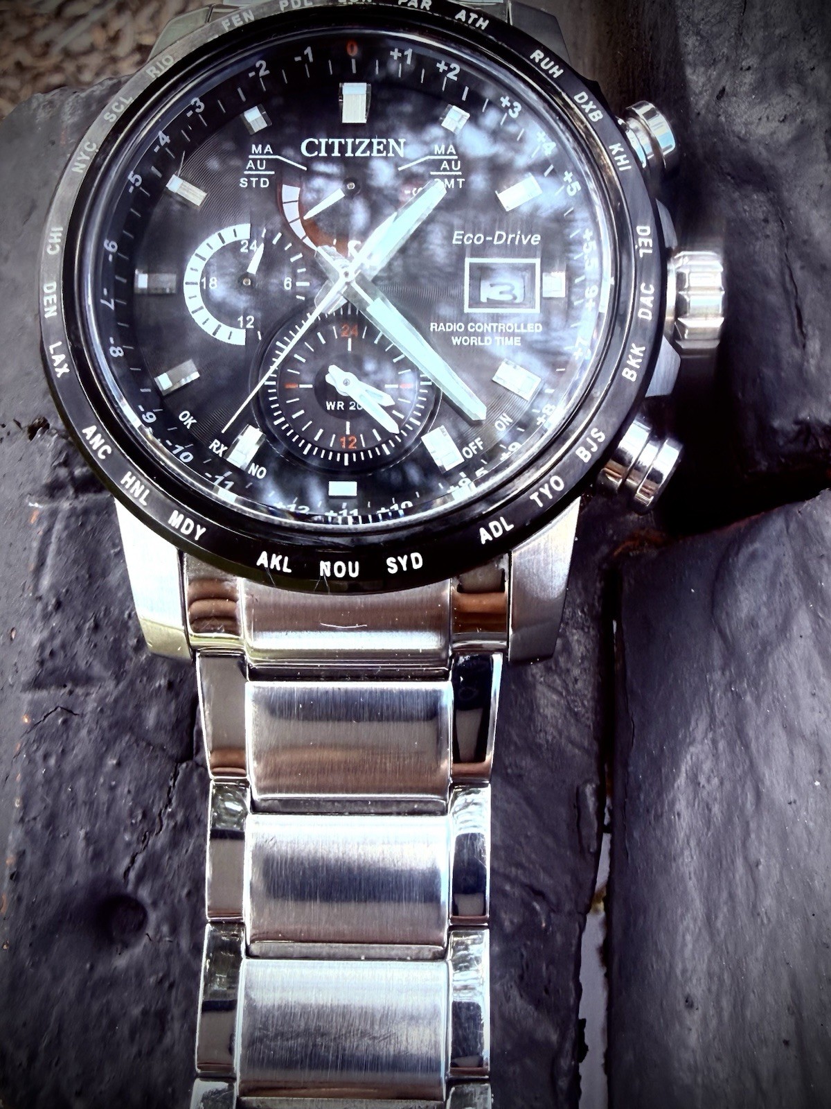 Authentic Citizen Eco-Drive Men’s Stainless World Time AT9071-58E Stated Class