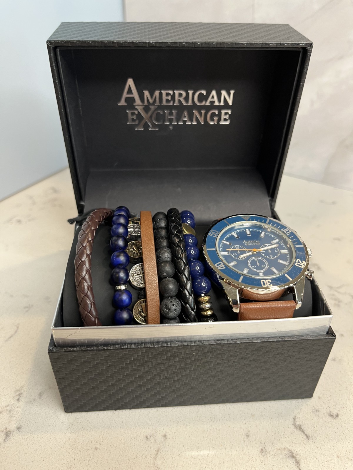 American Exchange Men’s Ocean Blue Metal Alloy Watch & 4 Bracelet Gift Set NIB