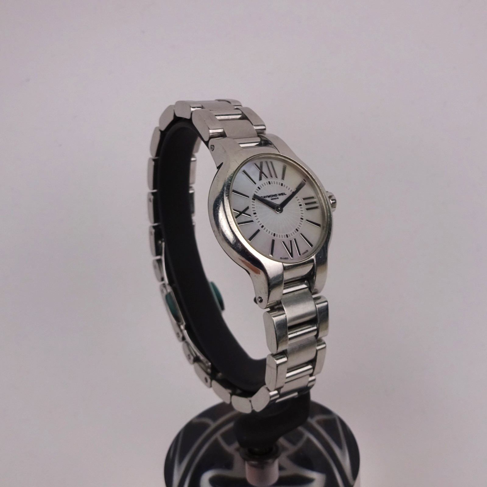 Raymond Weil Noemia 5927 Women’s Watch Swiss Made Sapphire Crystal MOP Dial