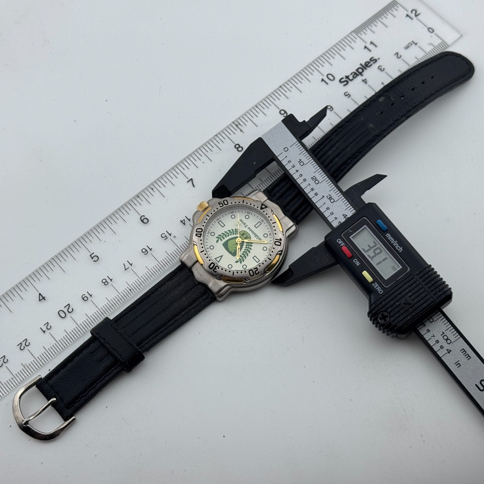 Fieldstone Farm Ocean Star Quartz Watch Men Dual Tone Rotating Bezel New Battery