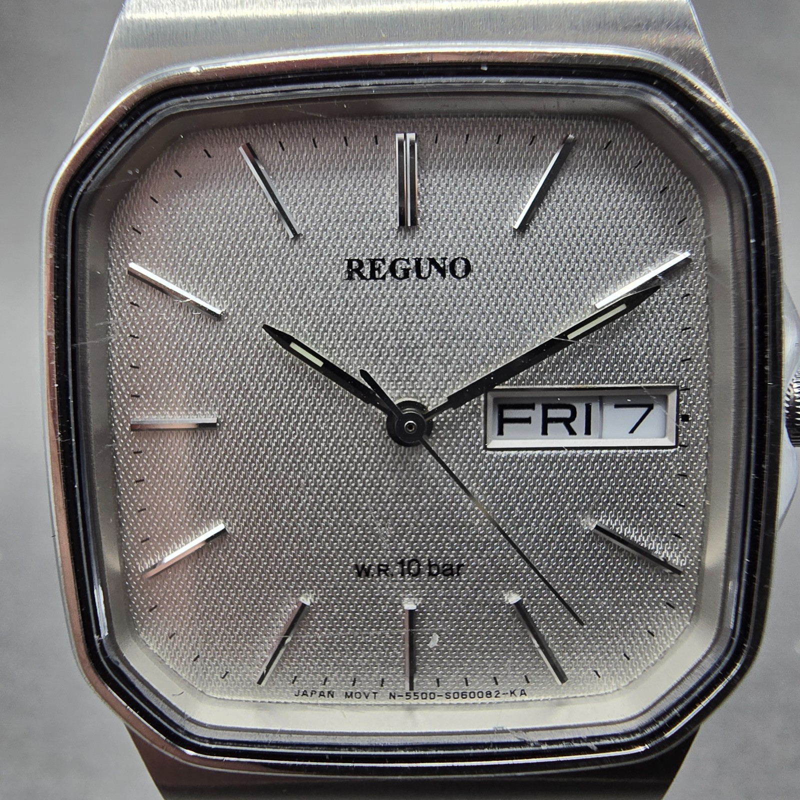 Citizen Reguno Tank Watch Men 30mm Silver Dial Steel Daydate 5500-S036020 NewBat