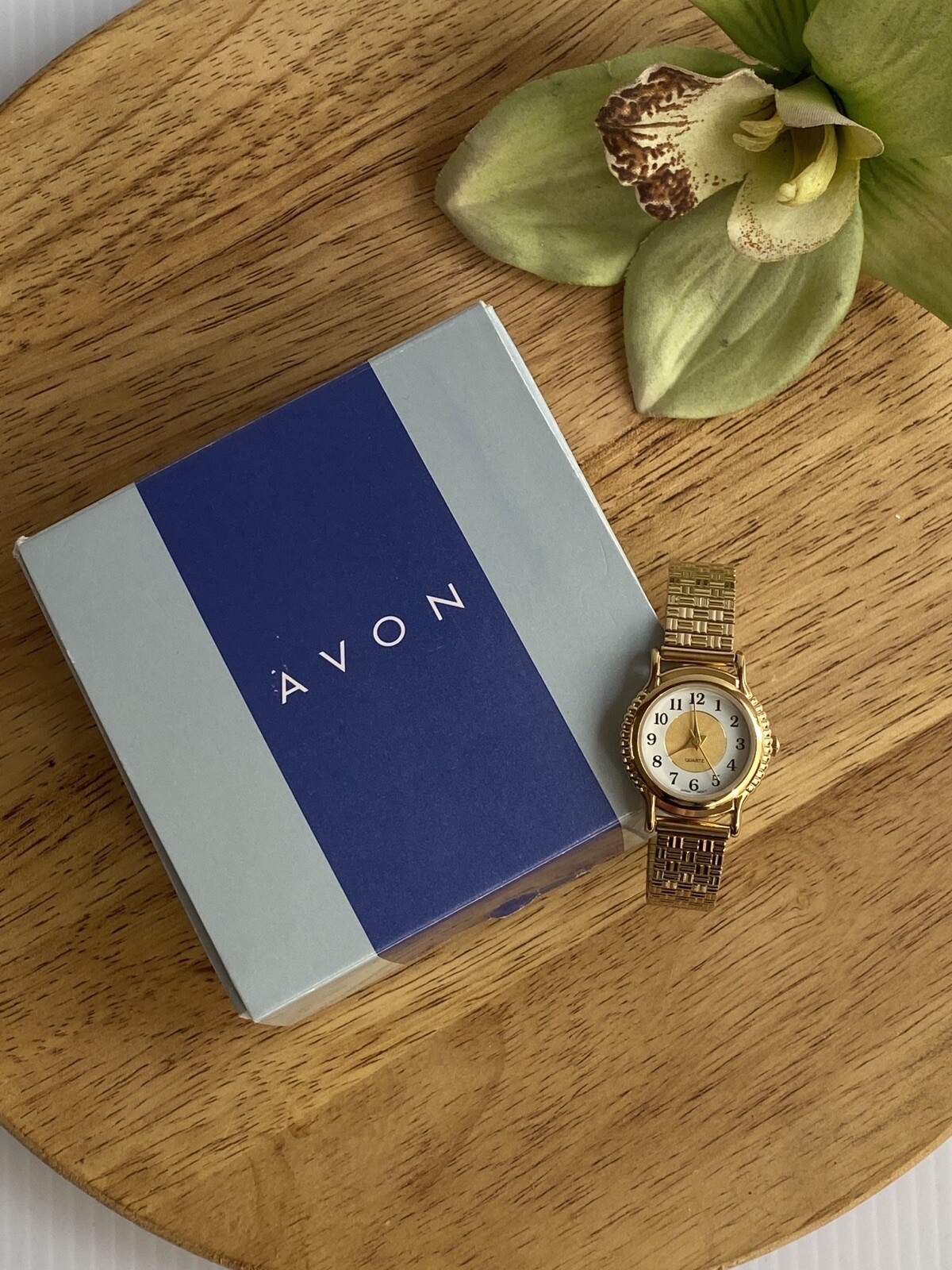 AVON Everyday Stretch Goldtone Watch New In Box **NEEDS New Battery**