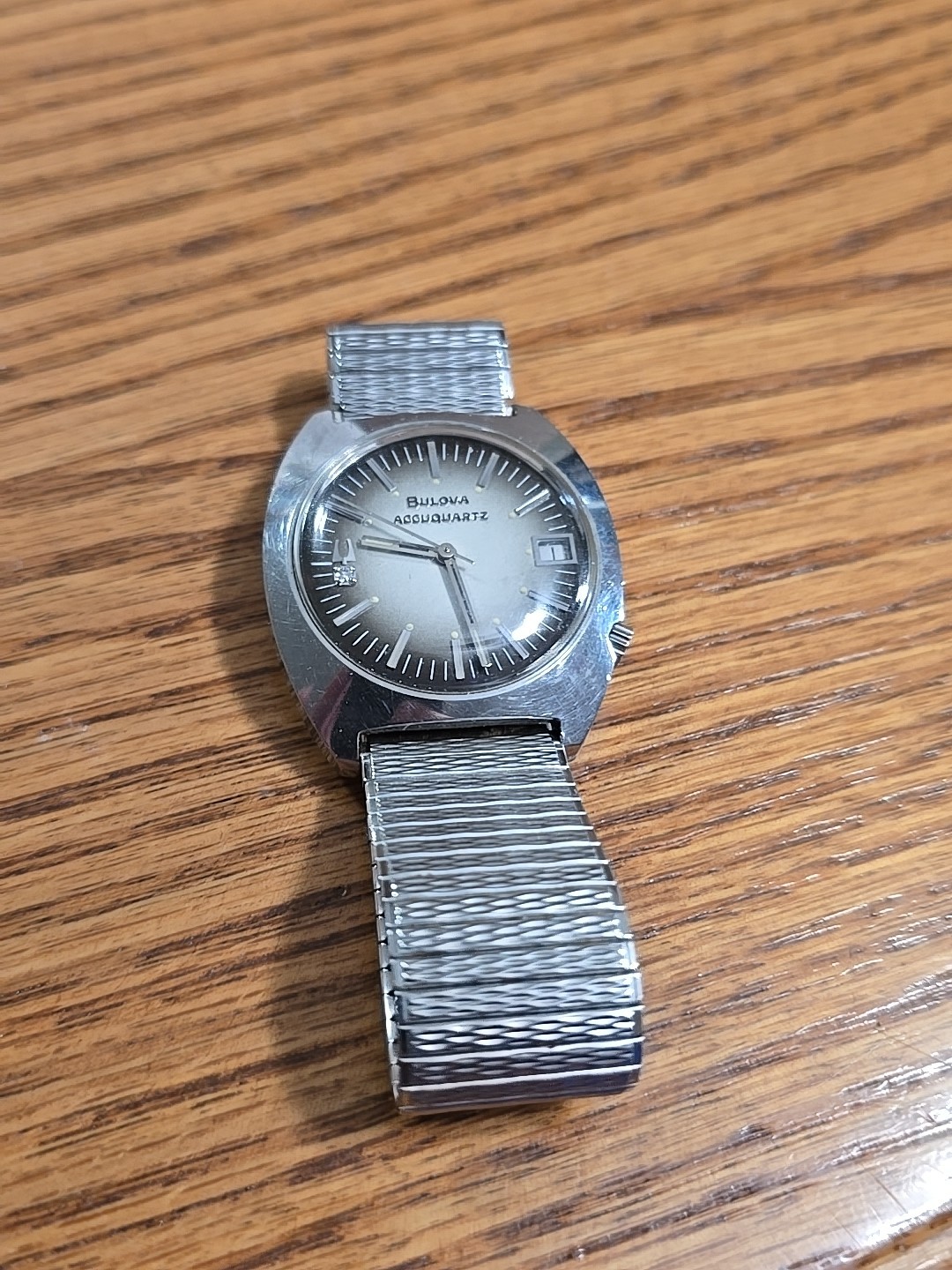 Vintage 1973 Bulova Accuquartz Tuning Fork Diamond Sunburst Dial Needs Bat