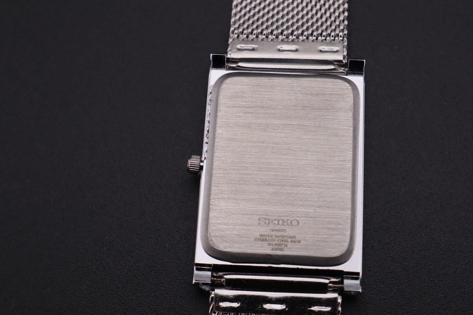 RARE GREEN Vintage Seiko Slim Quartz Gentlemen’s Wrist Watch – FREE SHIPPING