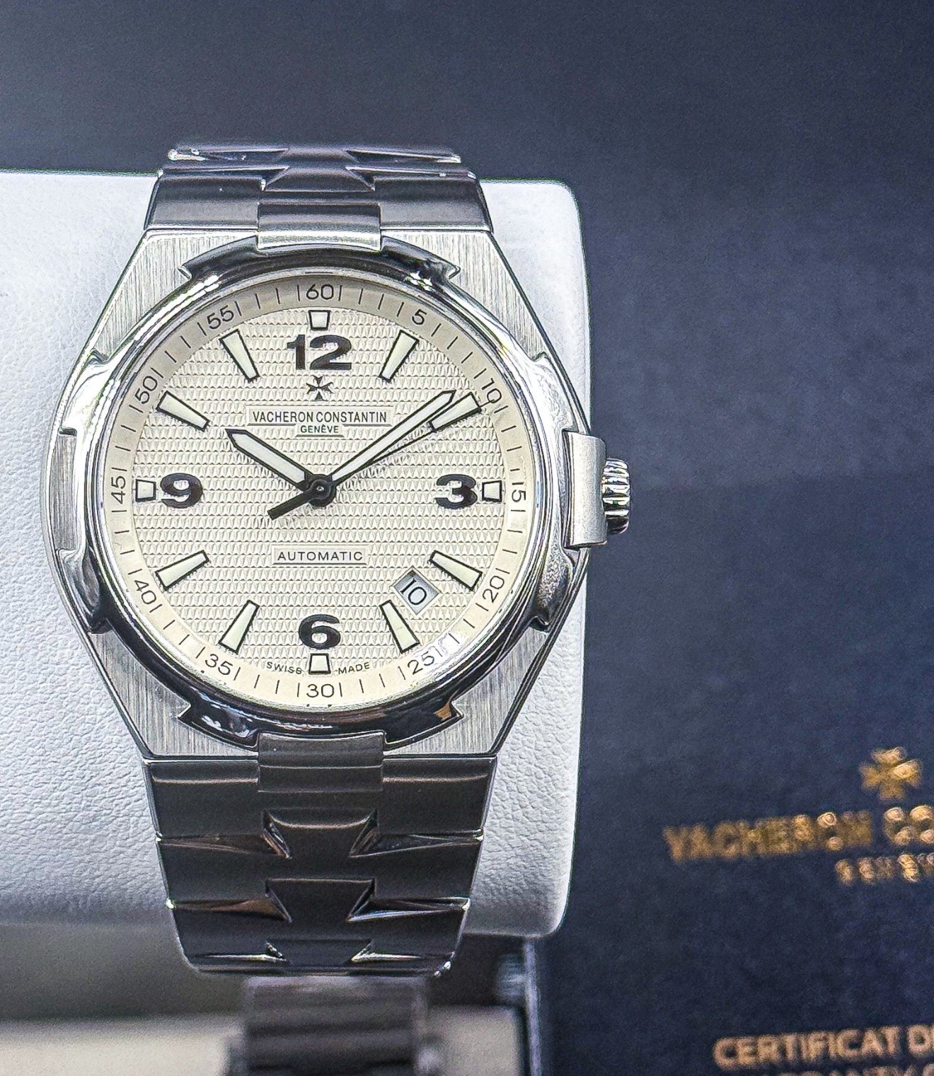 Vacheron Constantin Overseas Silver Men’s Watch 47040/B01A-9093