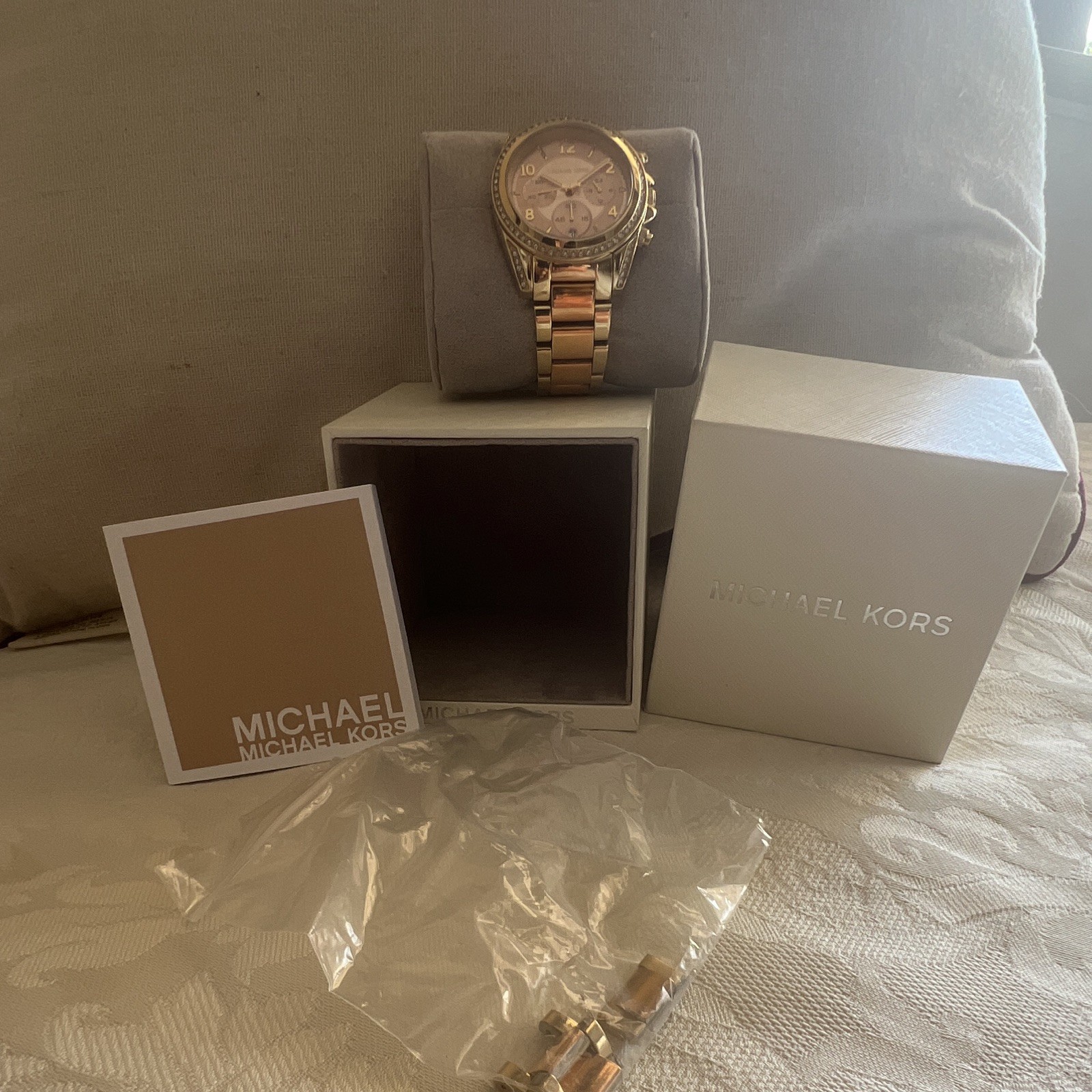 Michael Kors MK-6316 Two-Tone Gold/Rose Quartz Chronograph Date Box Papers