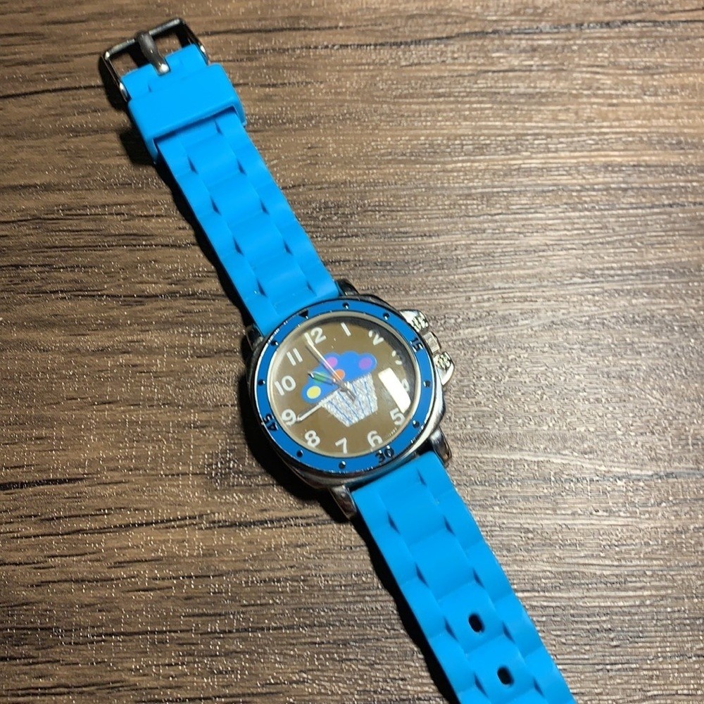 Super Cute Sophie cupcake watch in EUC