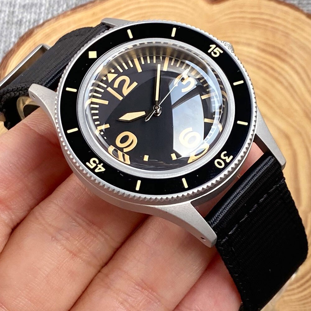 40mm Vintage Fifty Fathoms 20BAR Diver NH35A Automatic Watch Men Domed Sapphire