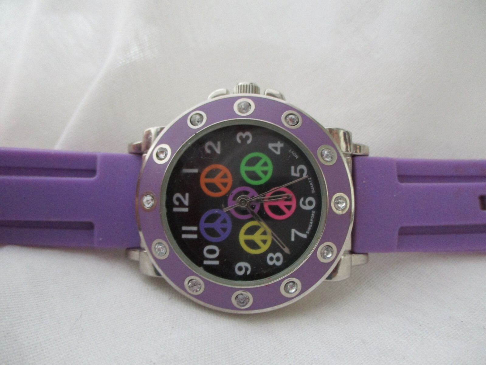 Peace Signs Watch by Bugle Boy, Purple Rubber Buckle Band, WORKING!