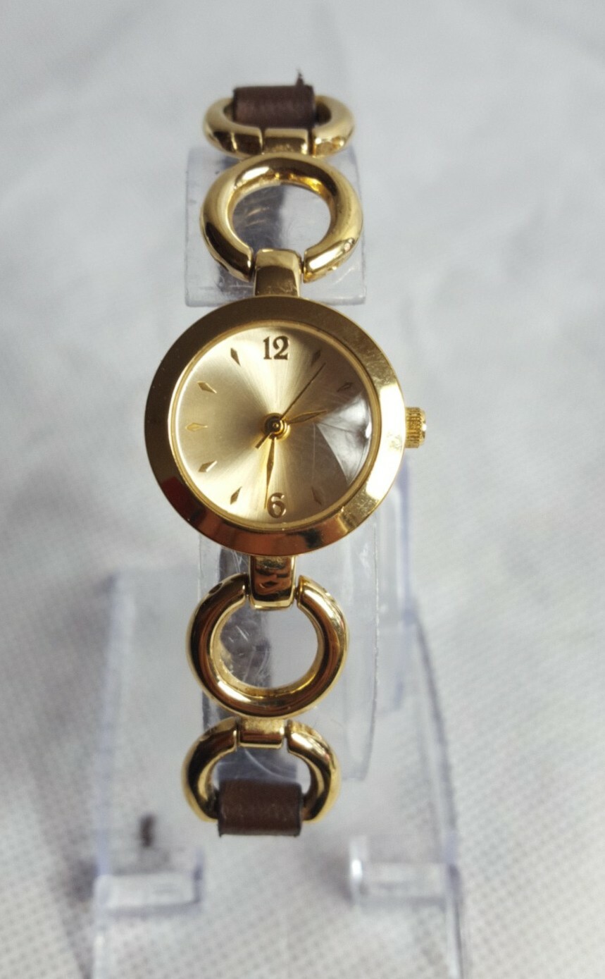 Beautiful Marks and Spencer Ladies Quartz Watch Working
