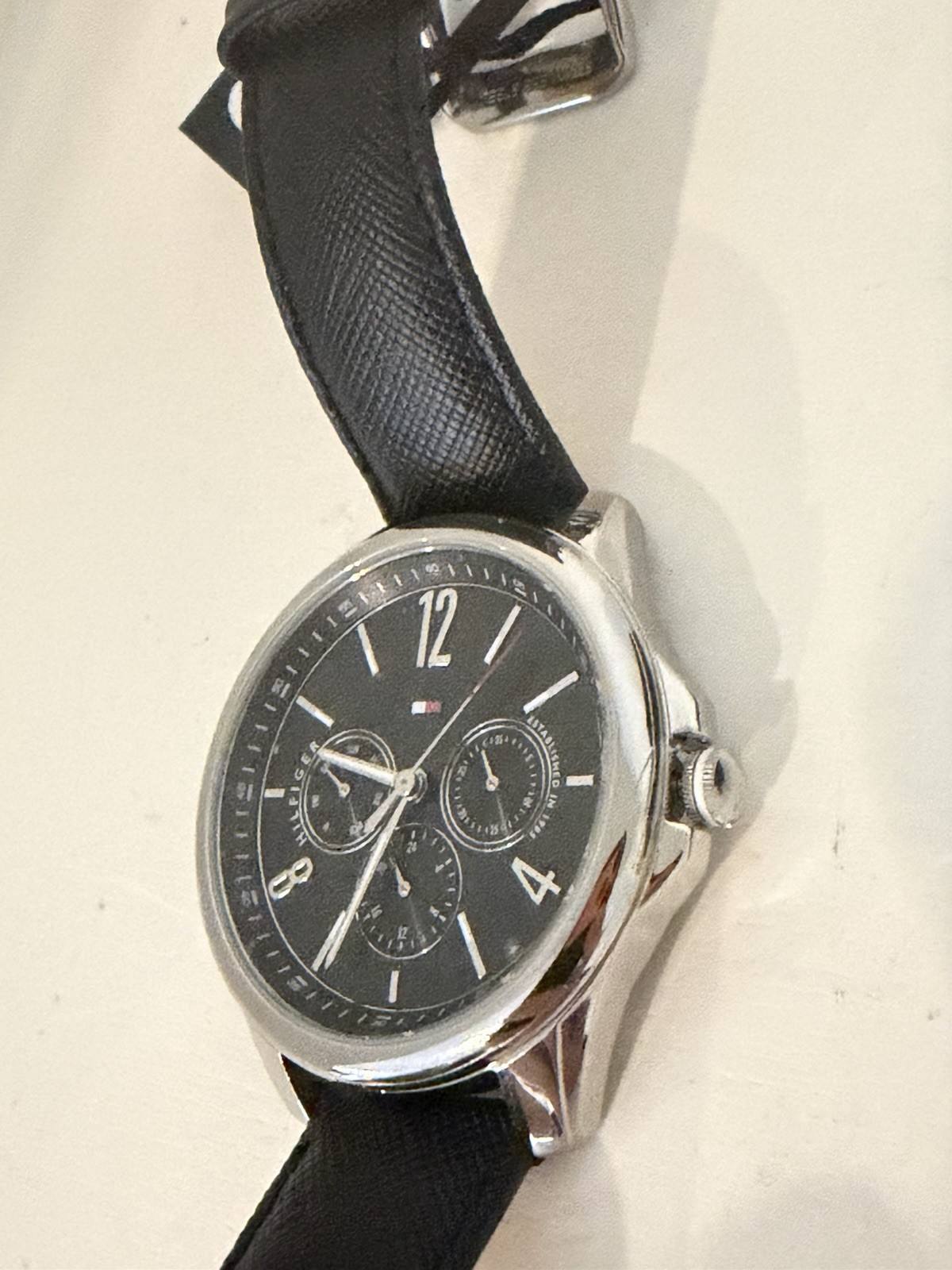 Tommy Hilfiger Multifunction Quartz Black Dial Leather Strap 44mm 30m w/Box