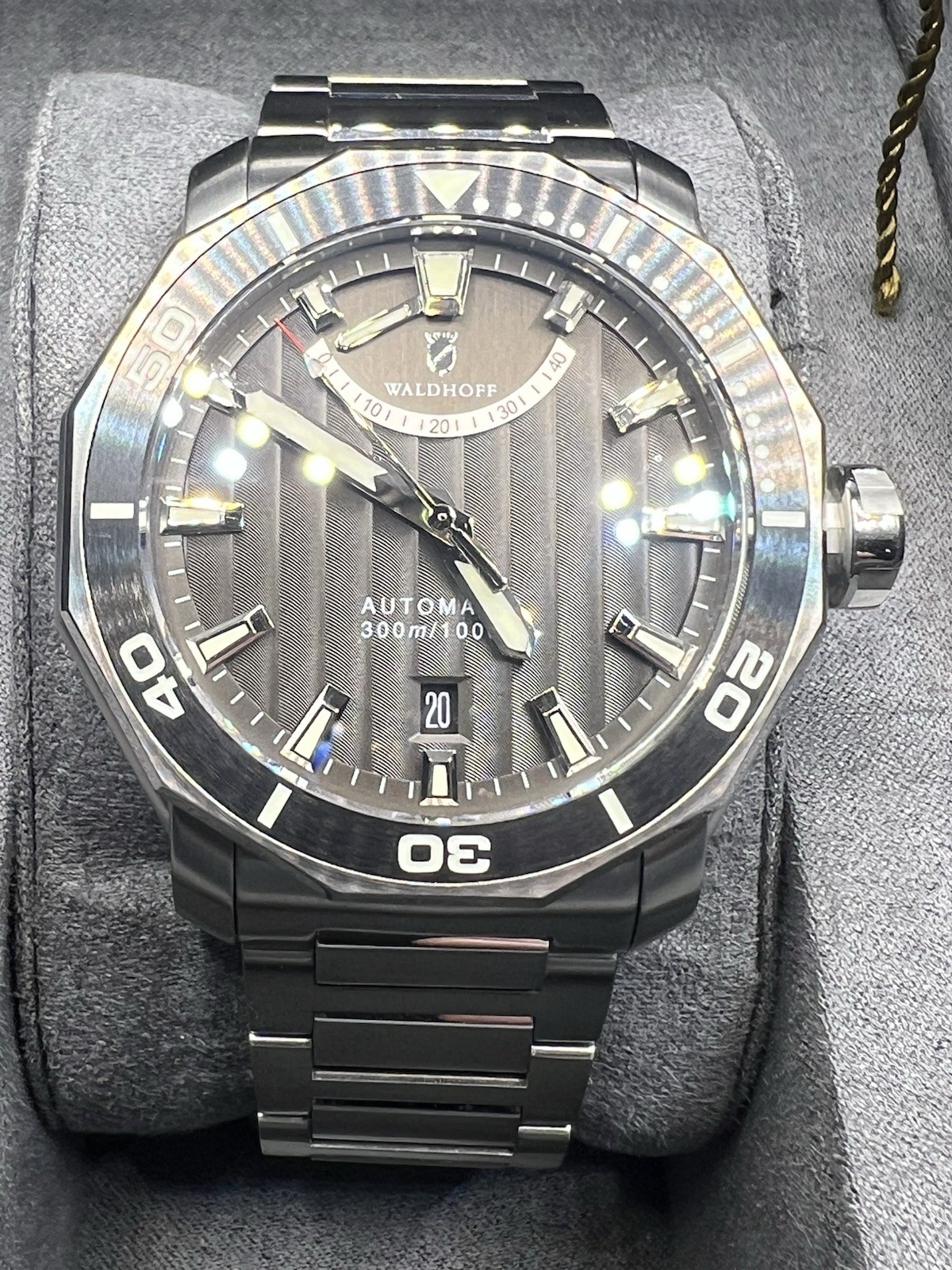 Waldhoff Seawolf II Labradorite SS MW-26CL Automatic Watch Full Set Box Papers
